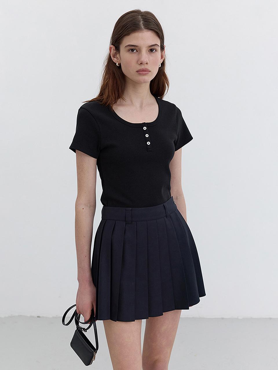 Dunst for WOMEN Classic Scoop Neck Top Black_UDTS4B222BK