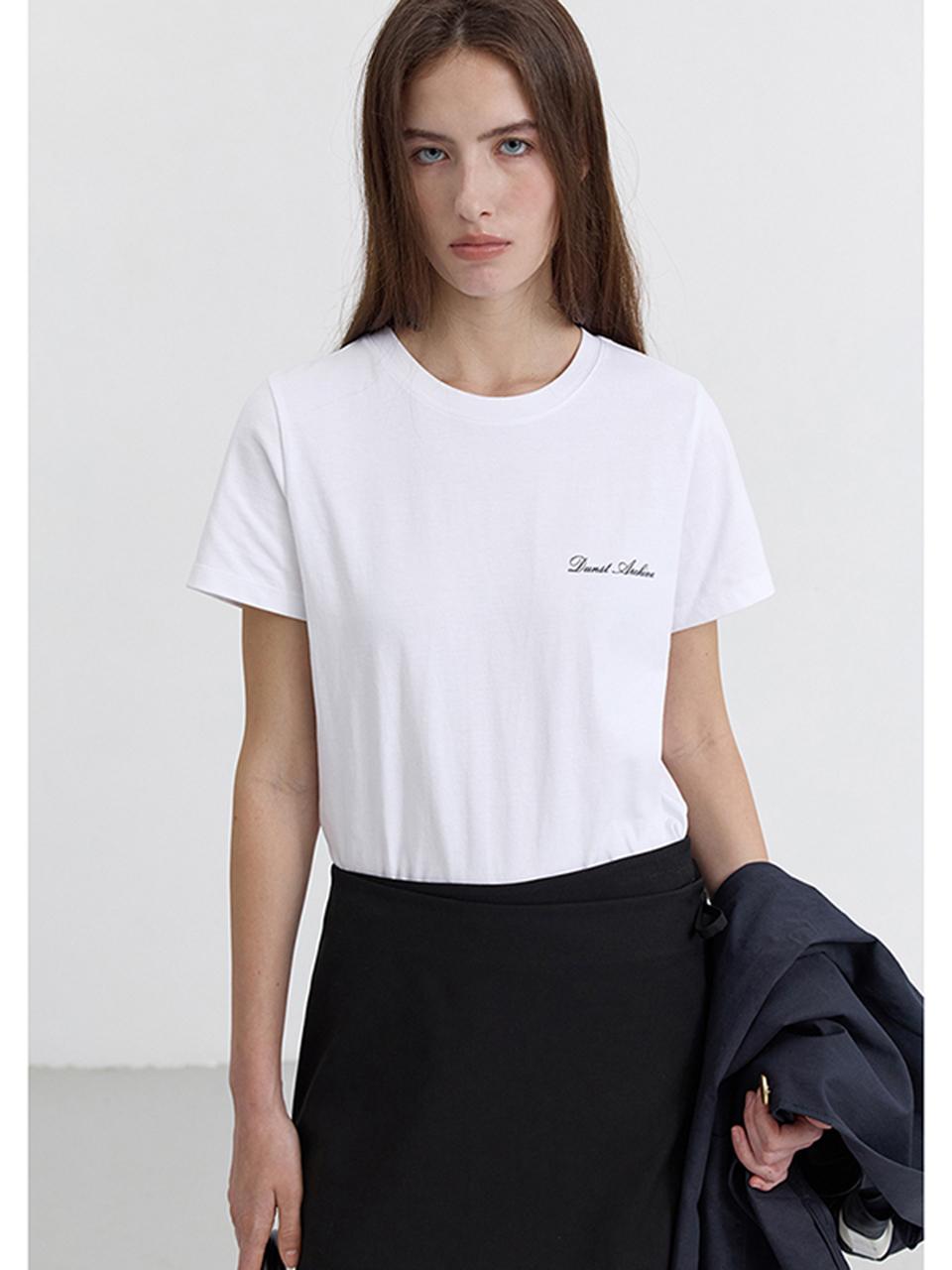 Dunst for WOMEN Essential Logo T-Shirt White_UDTS4B227WT