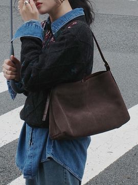 EASTHONEY Italian Suede Adjustable Strap Medium Bag [Sepia]