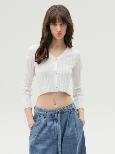 E.B.M (Edition by Michaa) Basic V-neck Cardigan (EMP4KCD200)