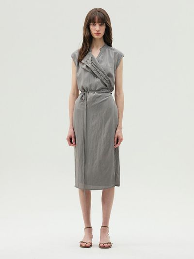 E.B.M (Edition by Michaa) Color-block Embroidered Sleeveless Dress (EMP4WOP030)