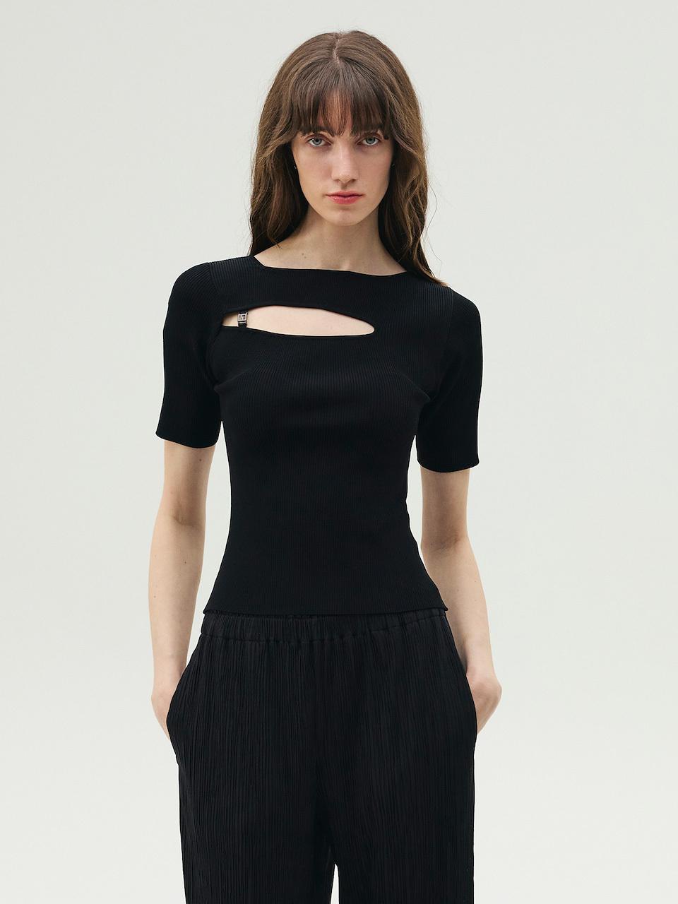 E.B.M (Edition by Michaa) Cut-out Half Sleeve Knit Sweater (EMP4KPO050)