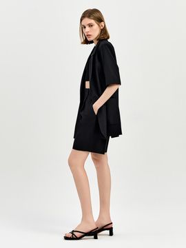 E.B.M (Edition by Michaa) Tuck Point Basic Short Pants