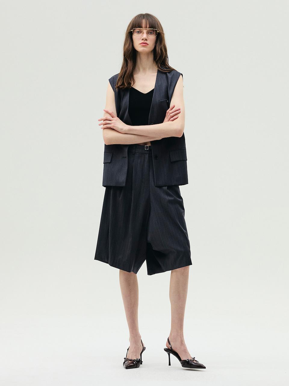 E.B.M (Edition by Michaa) Vizo Detail Contrast Vest (EMP4WVS010)