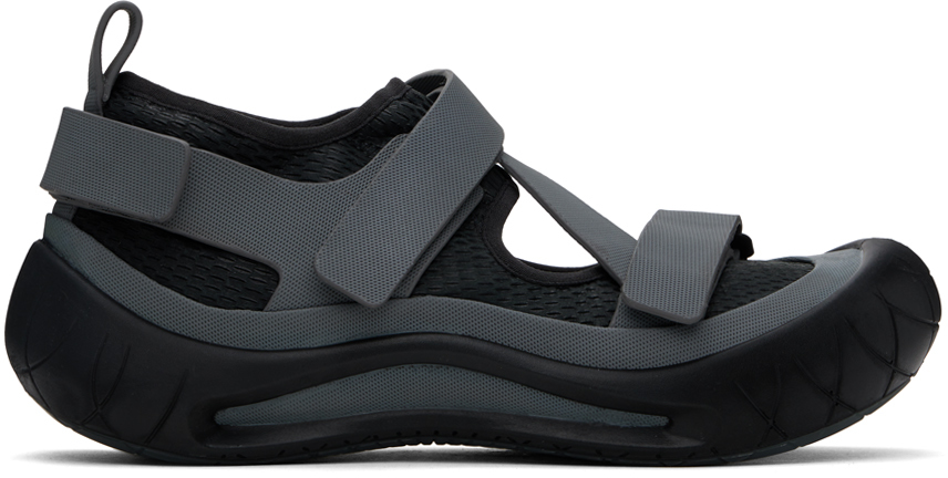 美品✨AT.KOLLEKTIVE Nina Christenエディション　黒 At.Kollektive - Black & Gray Nina Christen Edition Cluster X Sandals