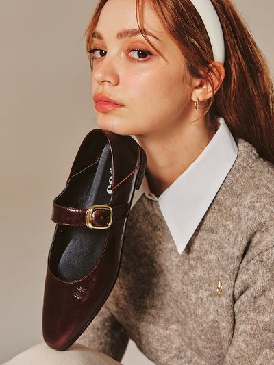 eee Anne Gold Buckle Mary Jane Shoes (2 Colors)