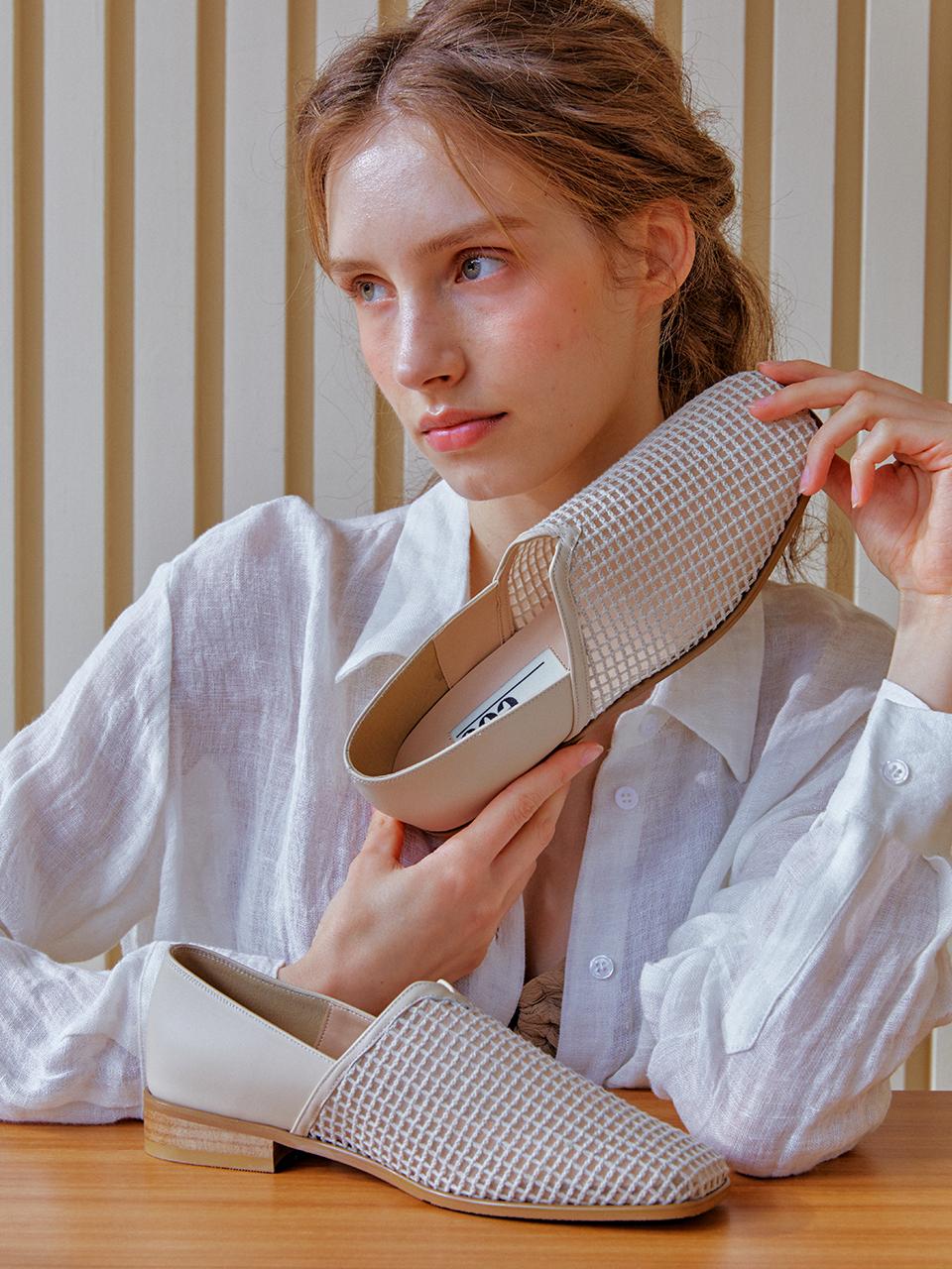eee Manet Fishnet Loafer (2 Colors)