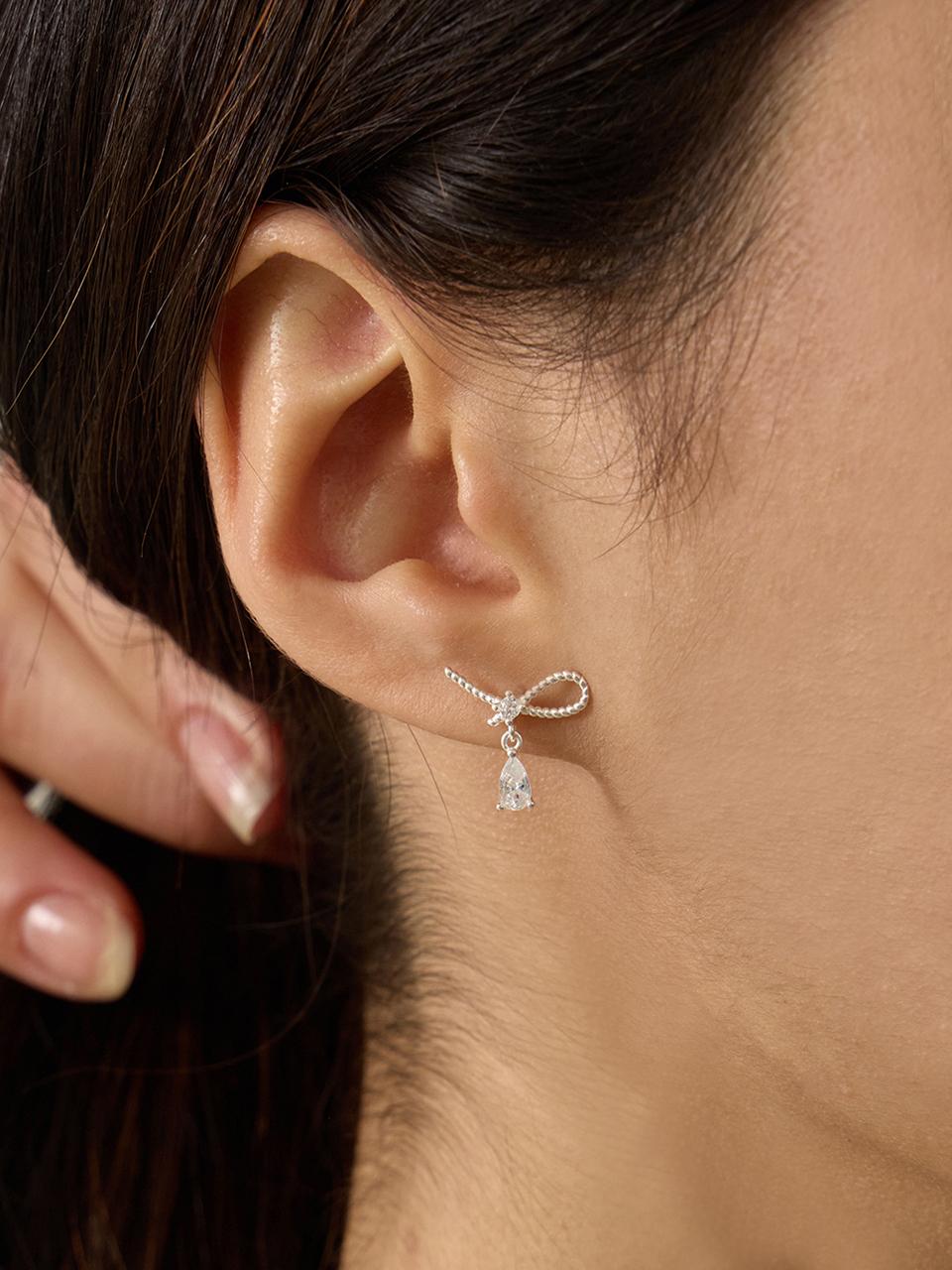 eenie beenie Ribbon drop silver earring ENJ24EW002