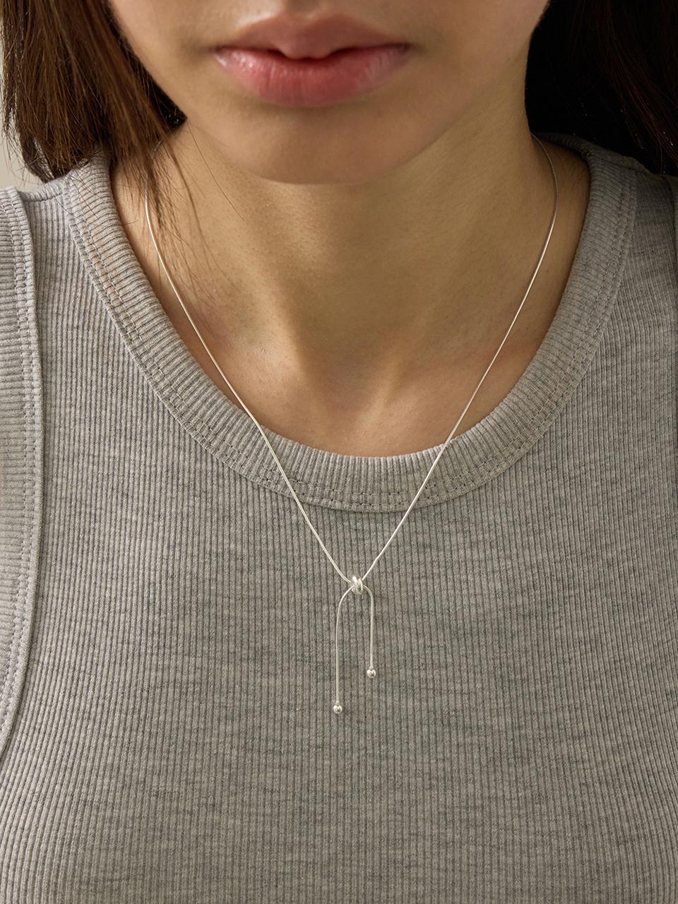eenie beenie Slide Tie Silver Necklace ENJ24NW001