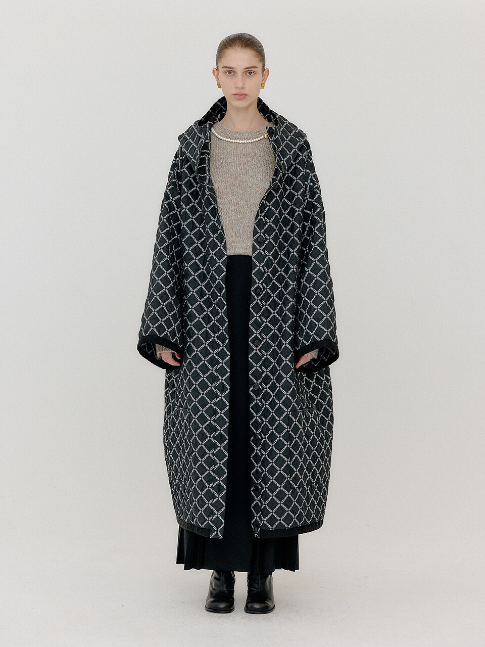 EENK Vinter Hooded Lightweight Jumper _ Black and White