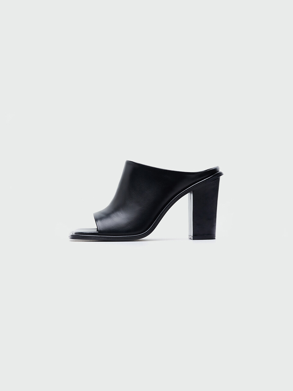 EENK Wunky Chunky Heeled Sandals_Black