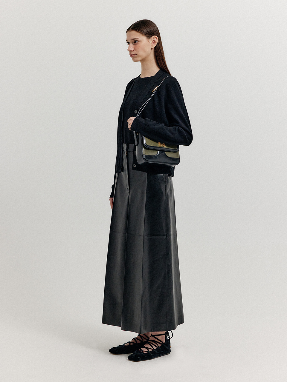 EENK XUETY Cashmere Blend Knit Cardigan - Black