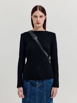 EENK Xuin Ribbed Knit Pullover - Black