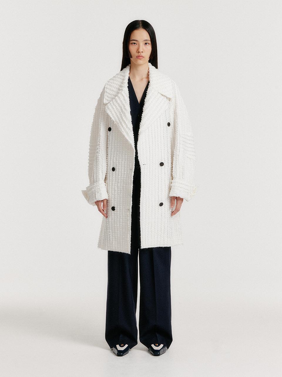 EENK YEATHER Pea Coat - White