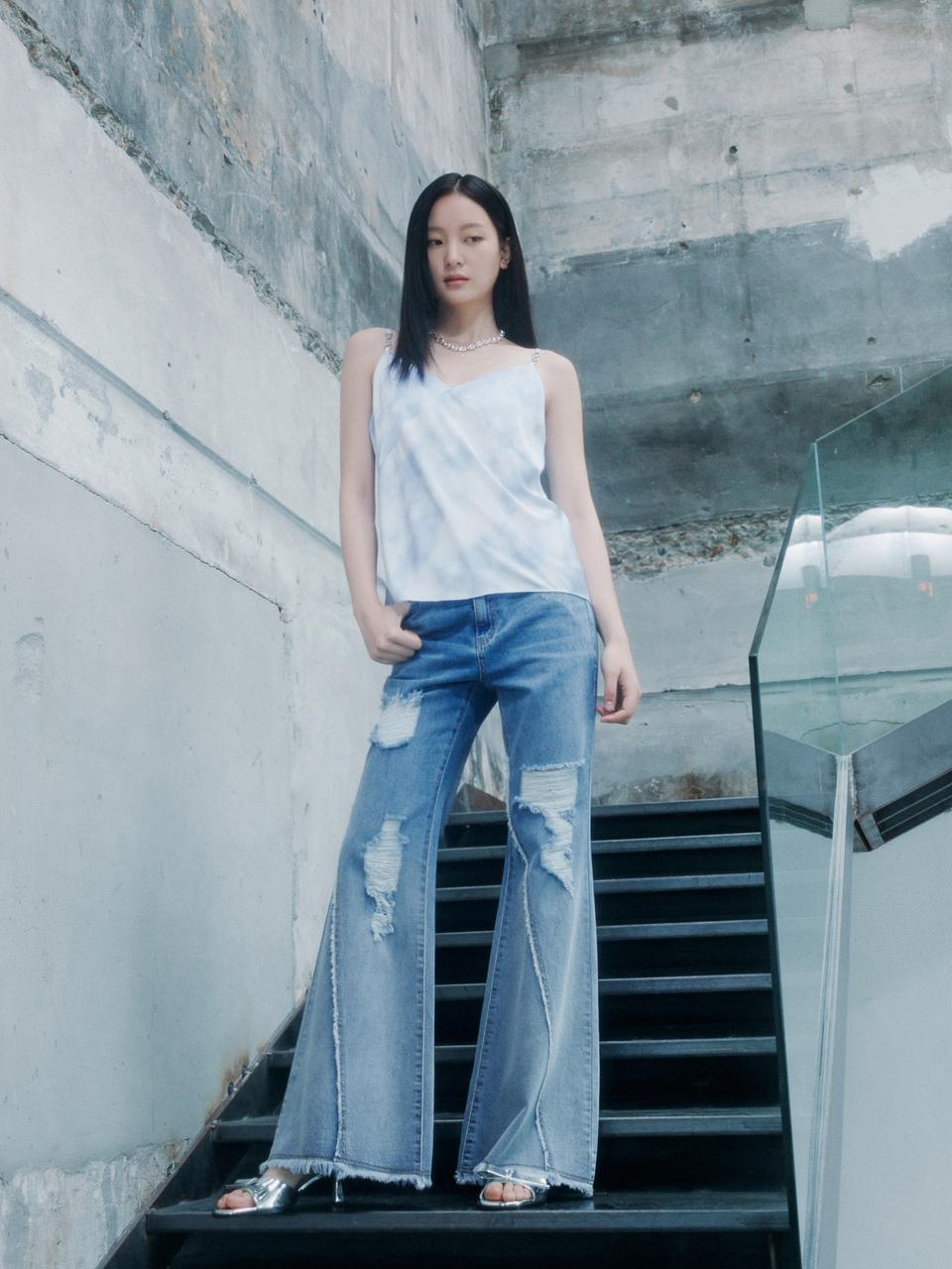 EGOIST Capsule Line Cut Point Boot-Cut Denim (ER2DP461)