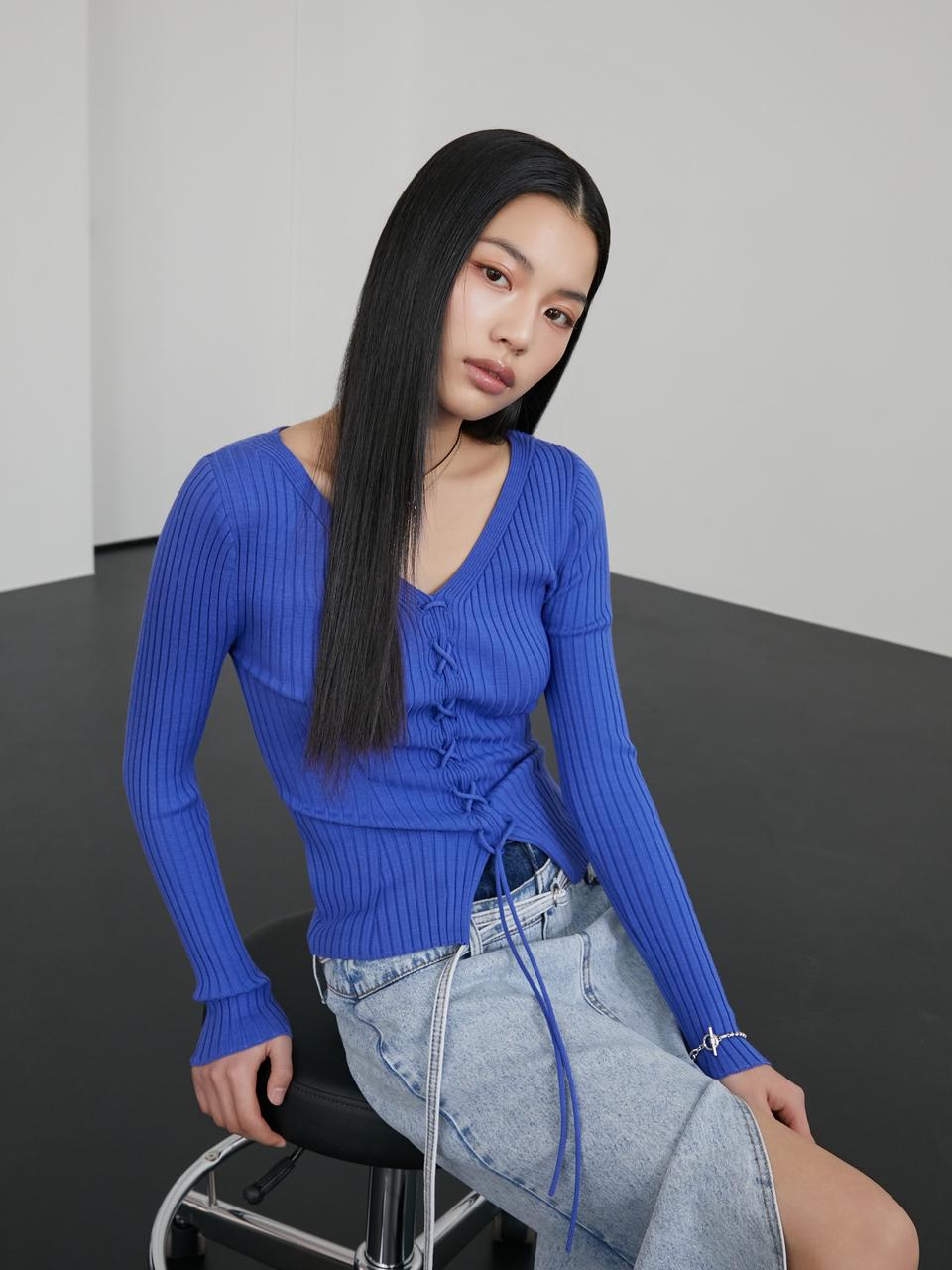 EGOIST V-neck Lace-up Slim-fit Heritage Sweater (ER2KL361)