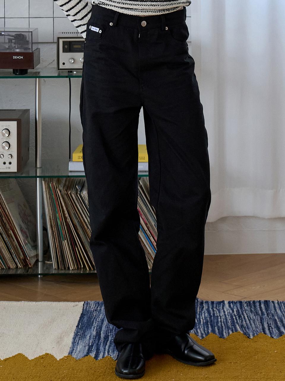 EIGHT DAYS A WEEK Cotton Semi Wide Pants - Black