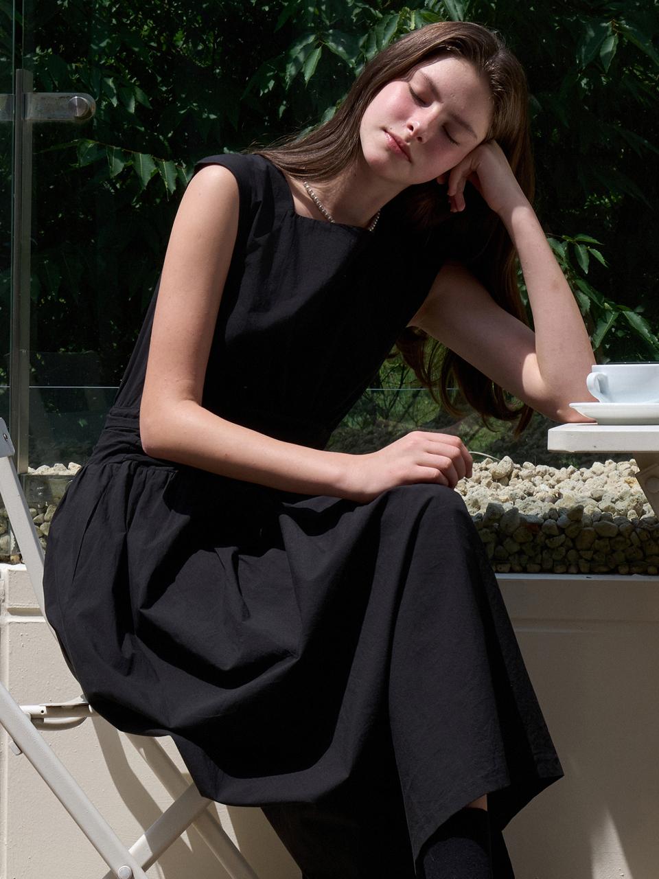 EIGHT DAYS A WEEK Sleeve Belt Dress_Black