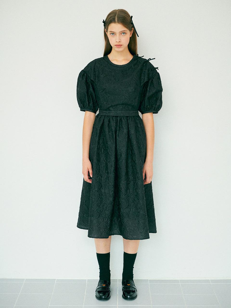 EJnolee EJnolee White Flame Floral Rounded Midi Dress [Black]