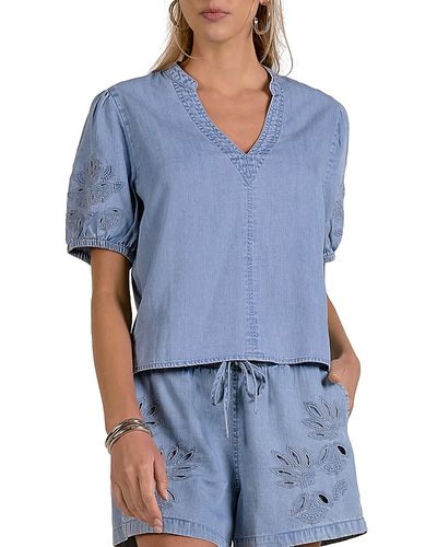 Elan Elan Chambray Split Neck Top