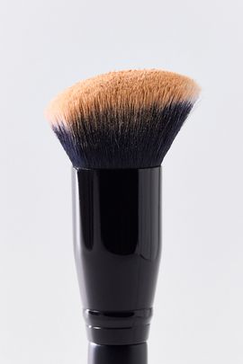 e.l.f. Cosmetics e. l.f. Cosmetics Liquid Blush Brush in Black at Urban Outfitters