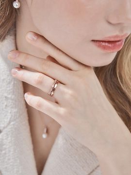ELLE Jewelry Point Layered 2-Piece Ring Set [Beige] (ELBRWR142)