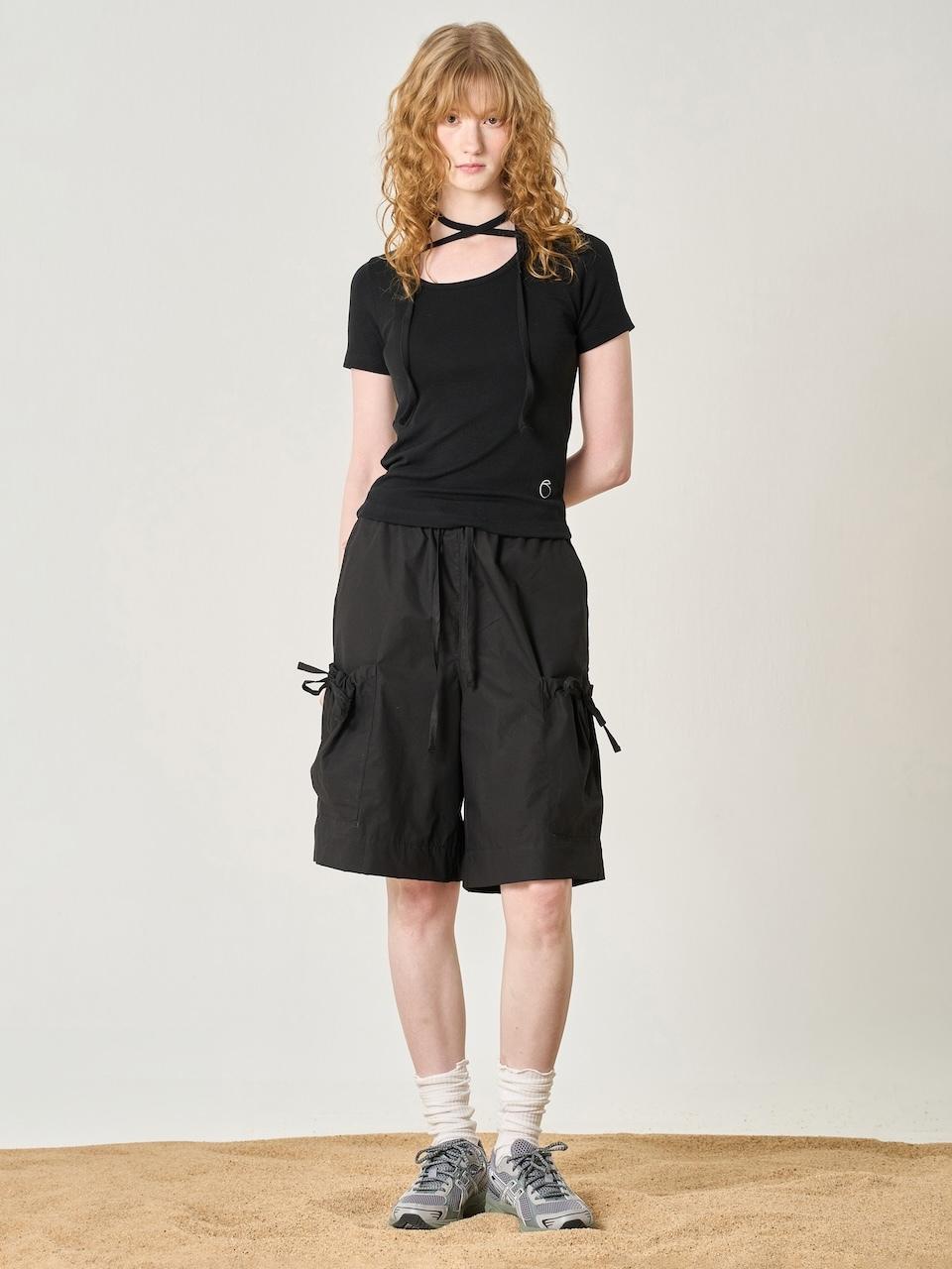 ELLIOTI Ribbon Cargo Bermuda Pants_Black