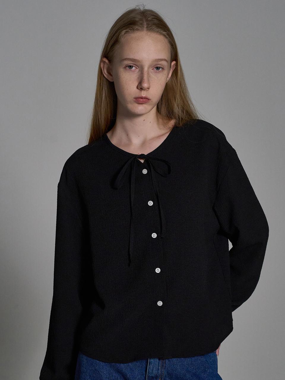 ELLIOTI Wrinkle Ribbon Blouse_Black