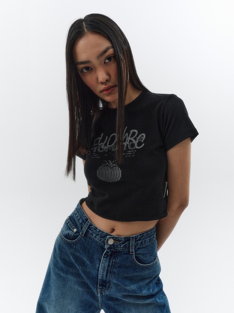 ellonarc Printed Crop Half T-Shirt_Black