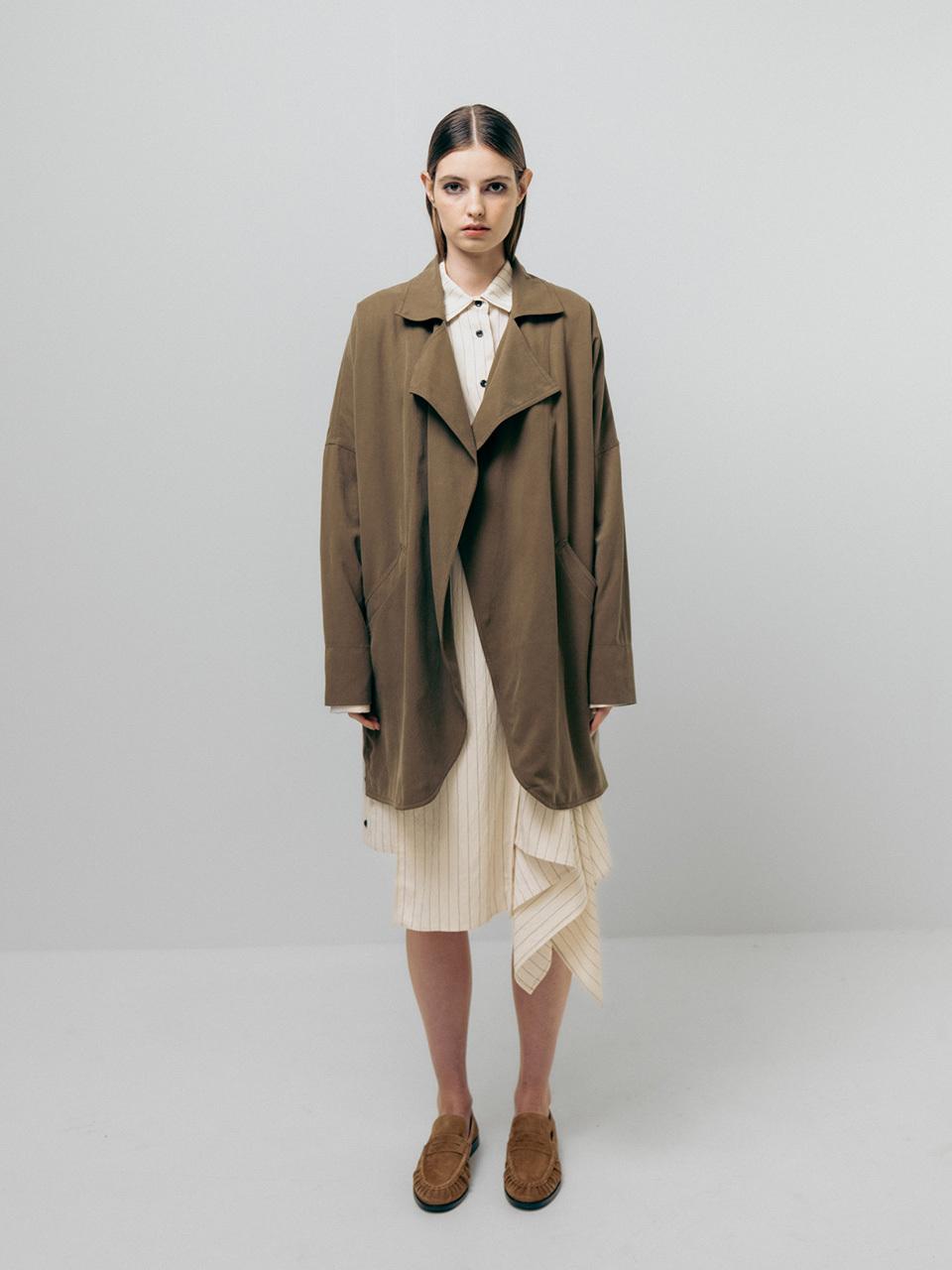 Emin & Paul Modal Mid-Length Curved Seam Coat [Khaki]
