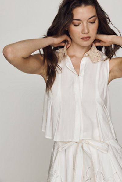 En Saison Pleated Crochet Collar Top