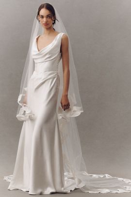 Enaura Large Petal Cathedral Veil