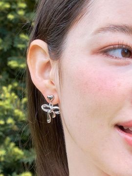 ENGBROX lissom ribbon heart earring