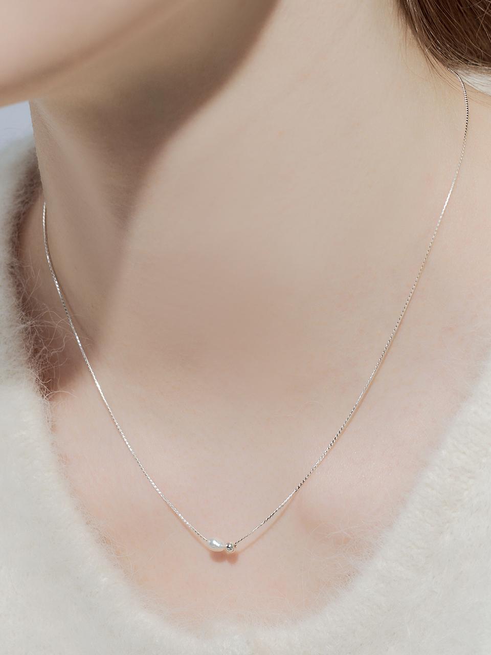 ENGBROX nostalgia pearl necklace