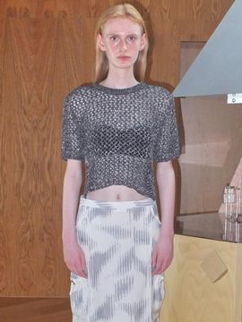 Enor Scotch Crop Half Knit Top_Dark Grey