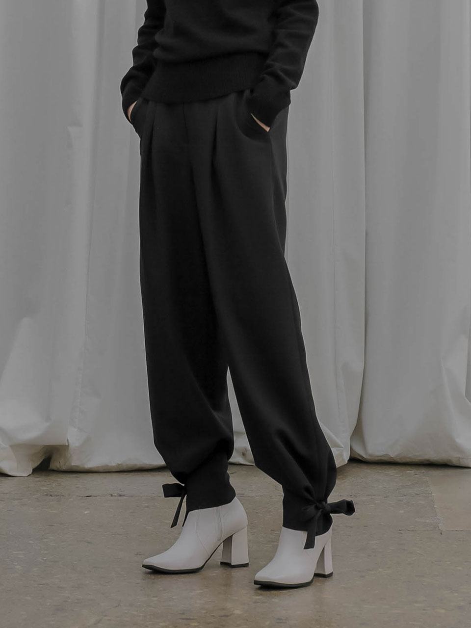 Et demain 002 Ribbon Belt Slacks_Black