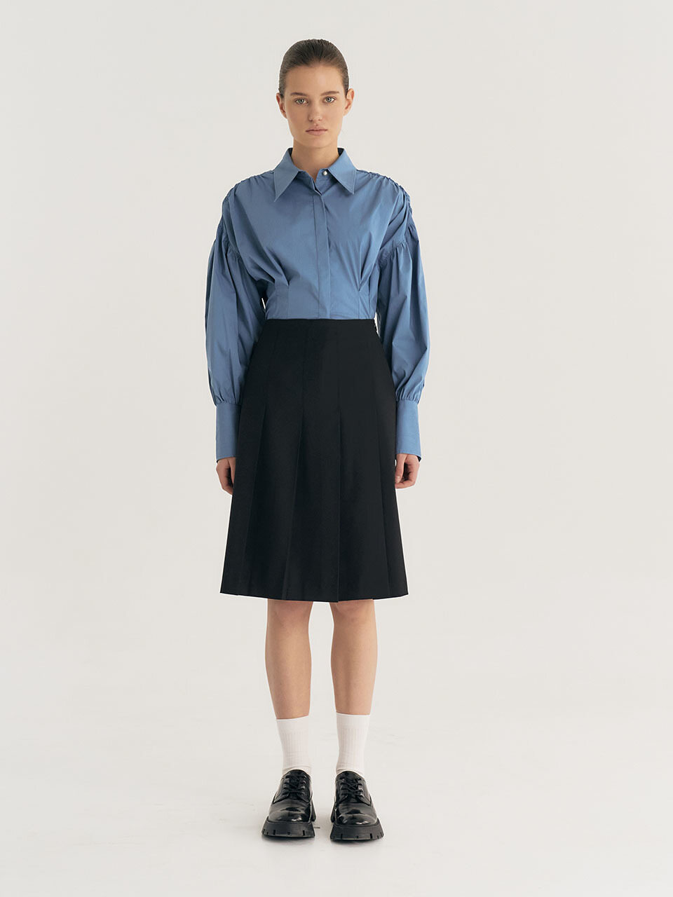 Et demain Basic Pleated Midi Skirt (Black)