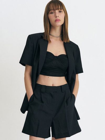 Et demain High-Rise Pleated Linen Shorts (Black)