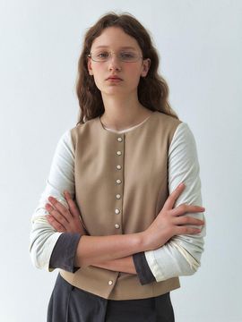 Et demain Multi snapped wool round crop vest - Beige