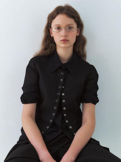 Et demain Multi snapped wool round crop vest - Black