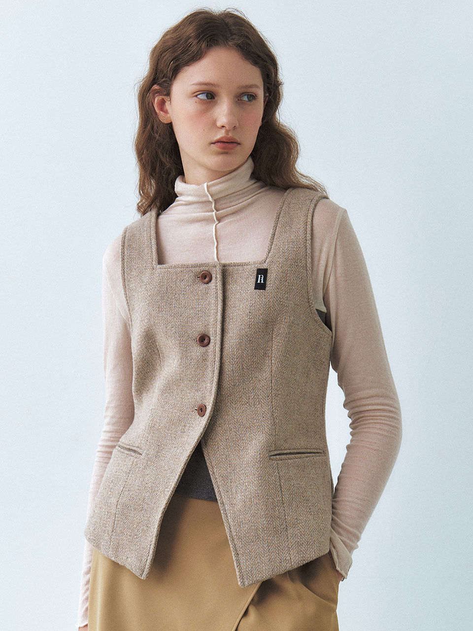 Et demain Single Square Wool Tweed Vest - Nut Beige