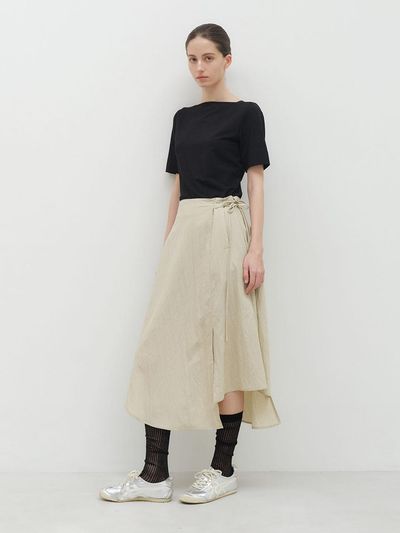 Et demain Unbalance Banding Flared Long Skirt [Light Khaki]