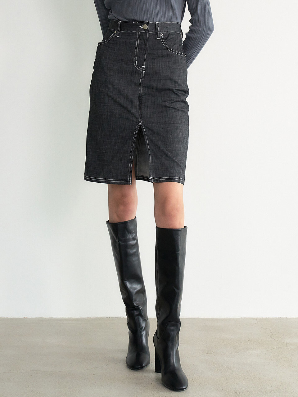 Et demain Washable Denim-like Mini Skirt _ Grey