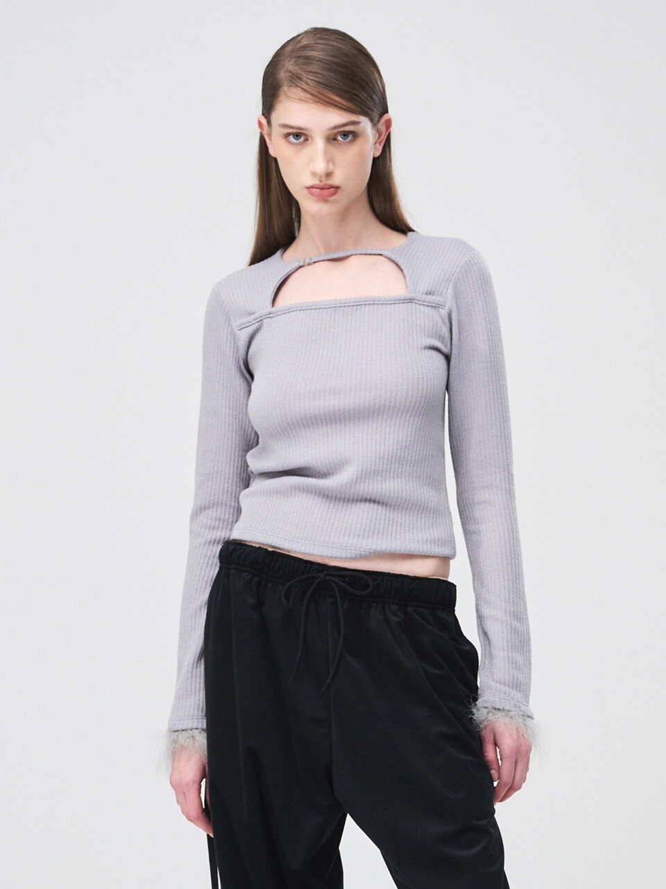 ETMON Fur Trimmed Strap T-Shirt _ Light Grey