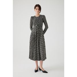 Exquise Exquise Ayanne Knit Midi Dress