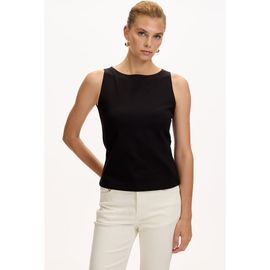 Exquise Exquise Chelsea Boat Neck Sleeveless Knit Blouse