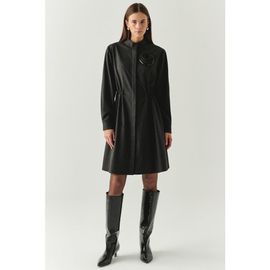 Exquise Dresses
