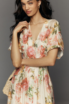 Exquise Dresses