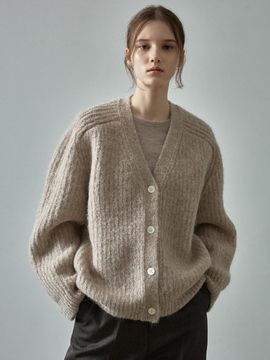 FACADE PATTERN Alpaca Cloud Cardigan - Light Beige