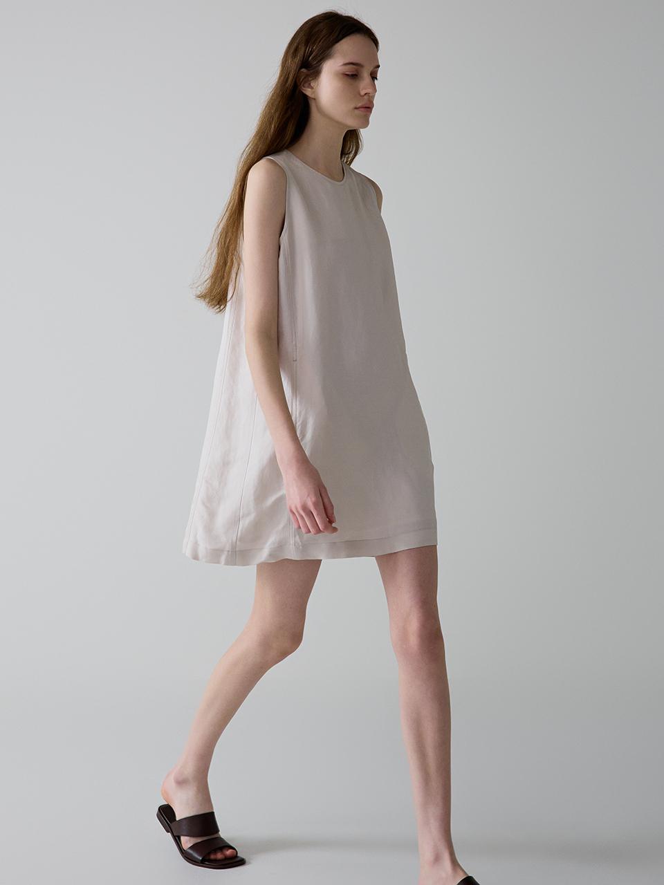 FACADE PATTERN Classic Mini Dress